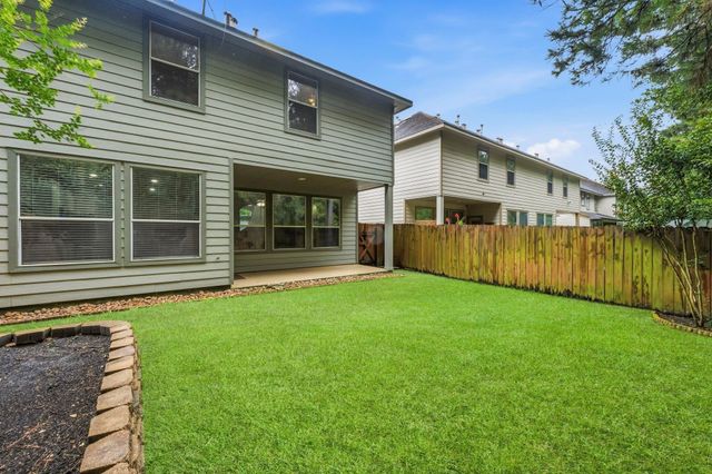 103 Ledgestone Place, The Woodlands, TX 77382