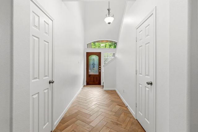 103 Ledgestone Place, The Woodlands, TX 77382