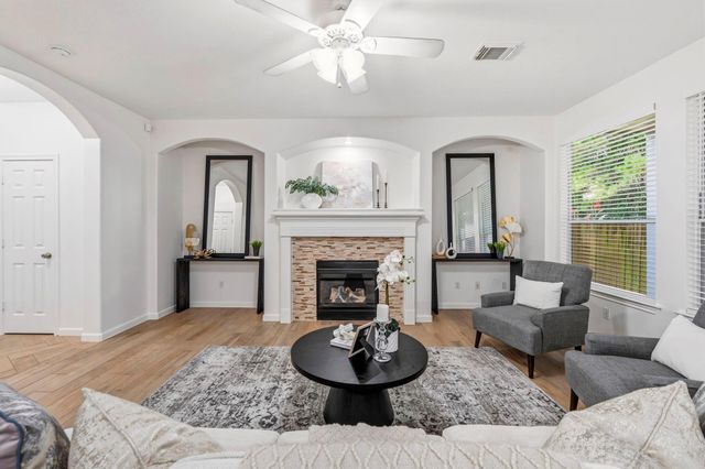 103 Ledgestone Place, The Woodlands, TX 77382