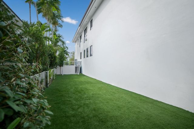 199 Caoba Court, Coral Gables, FL 33143