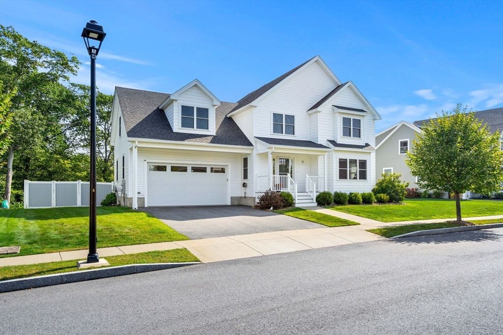 11 Woodlands Road, Salem, MA 01970