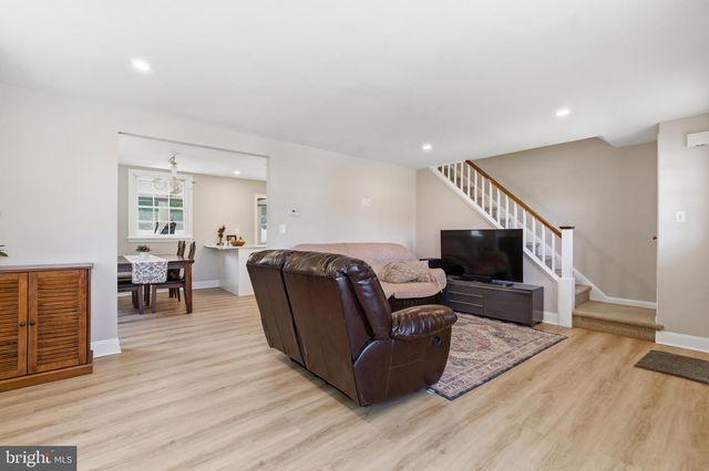 308 CANTERBURY RD, Havertown, PA 19083