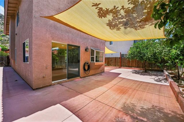 11472 Citrus Glen Ln, Fontana, CA 92337