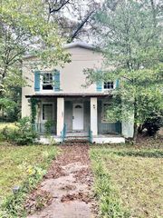 1657 Third Avenue, Dothan, AL 36301