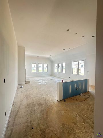 222 Farmland Circle, Perry, GA 31069