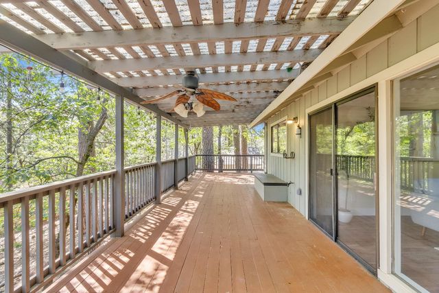 5539 Crestline Dr, Foresthill, CA 95631