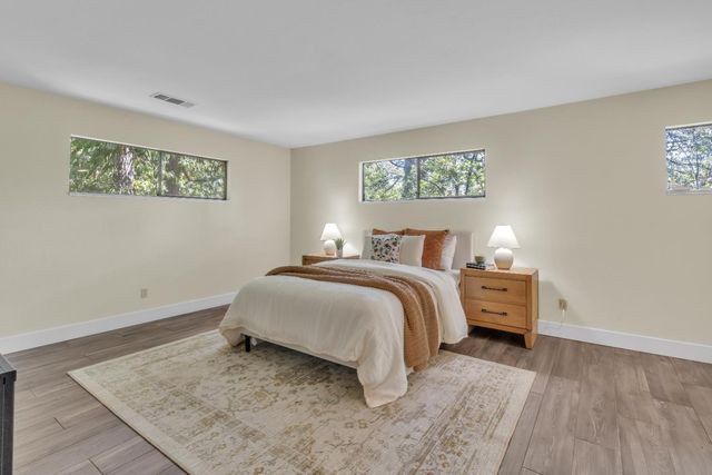 5539 Crestline Dr, Foresthill, CA 95631