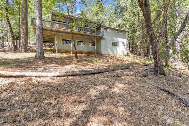 5539 Crestline Dr, Foresthill, CA 95631