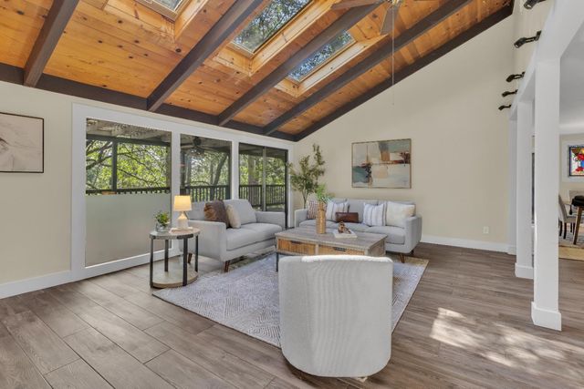 5539 Crestline Dr, Foresthill, CA 95631