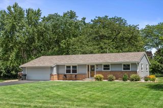 480 Rip Van Winkle DRIVE, Waukesha, WI 53186