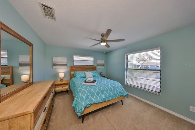 909 BIRDIE WAY, Apollo Beach, FL 33572