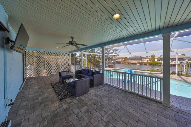 909 BIRDIE WAY, Apollo Beach, FL 33572