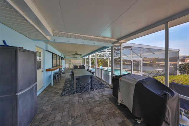 909 BIRDIE WAY, Apollo Beach, FL 33572