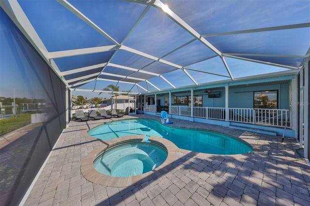 909 BIRDIE WAY, Apollo Beach, FL 33572