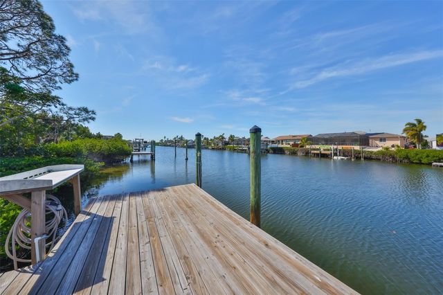 909 BIRDIE WAY, Apollo Beach, FL 33572