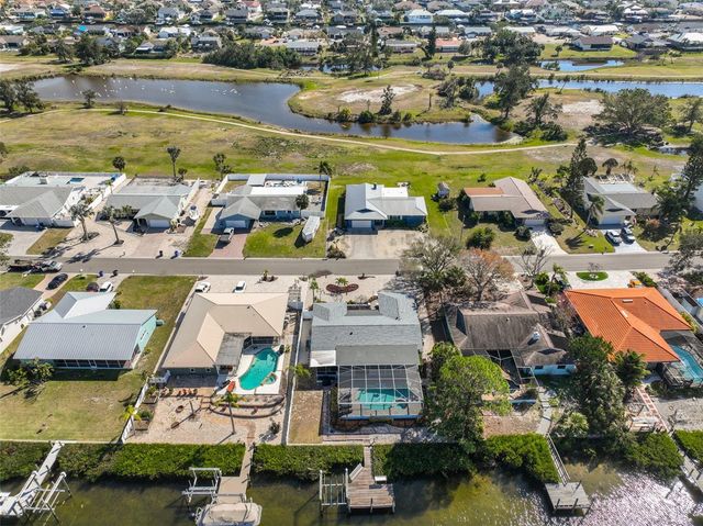 909 BIRDIE WAY, Apollo Beach, FL 33572