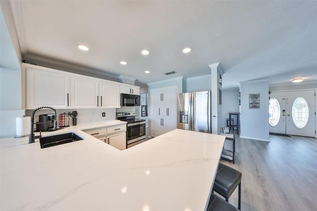 909 BIRDIE WAY, Apollo Beach, FL 33572