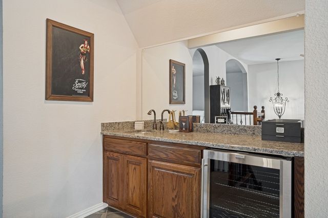 15136 Seventeen Lakes Boulevard, Fort Worth, TX 76262