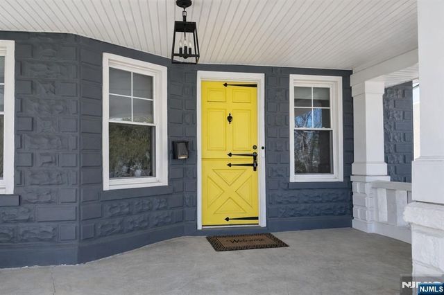 104 Walter Avenue, Hasbrouck Heights, NJ 07604