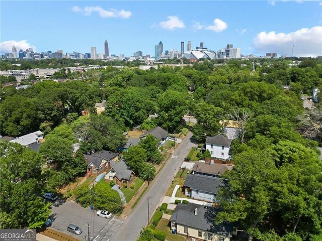 221 Napoleon Drive SW, Atlanta, GA 30314