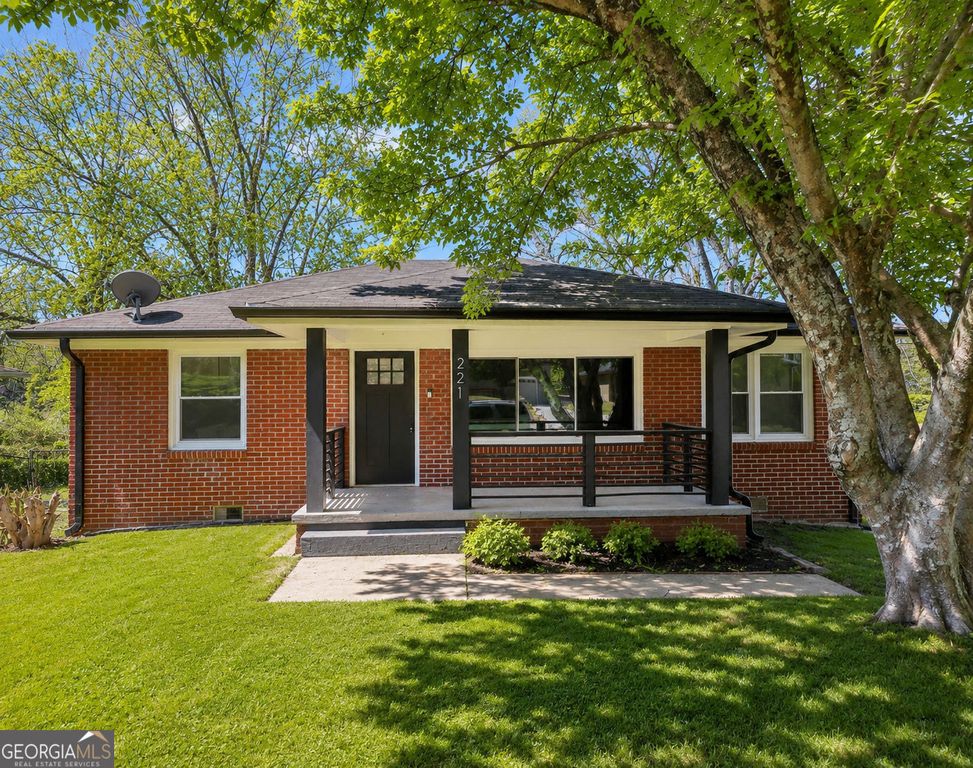 221 Napoleon Drive SW, Atlanta, GA 30314