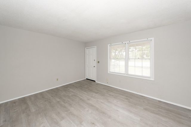 1836 Camp Road D, Charleston, SC 29412