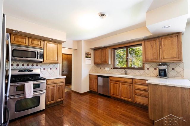 723 S Osborne Drive, Midland, MI 48640