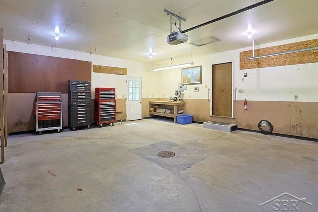723 S Osborne Drive, Midland, MI 48640