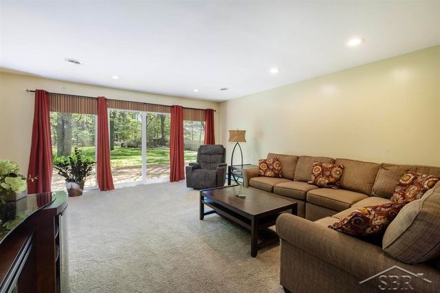 723 S Osborne Drive, Midland, MI 48640
