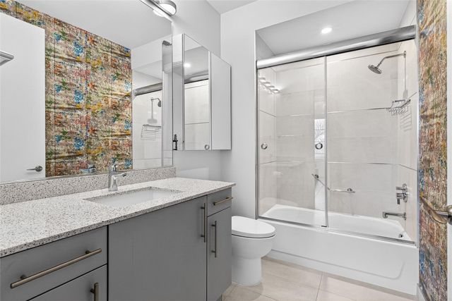 365 SE 6th Avenue 404, Delray Beach, FL 33483