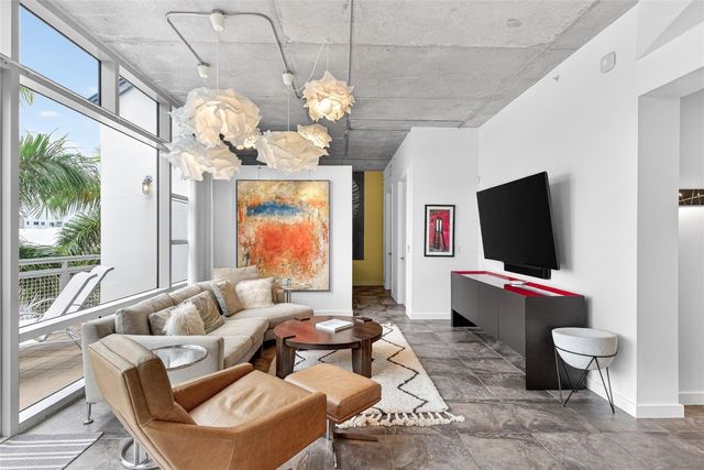 365 SE 6th Avenue 404, Delray Beach, FL 33483