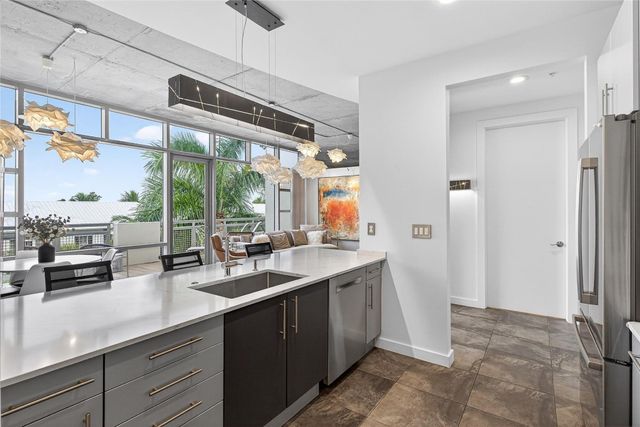 365 SE 6th Avenue 404, Delray Beach, FL 33483