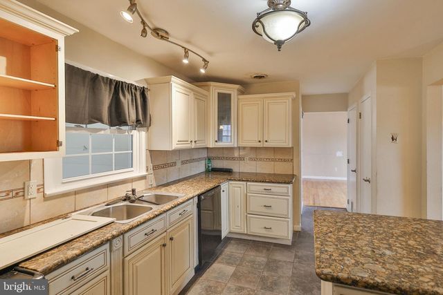 210 S 16TH ST, Emmaus, PA 18049