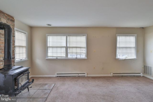 210 S 16TH ST, Emmaus, PA 18049