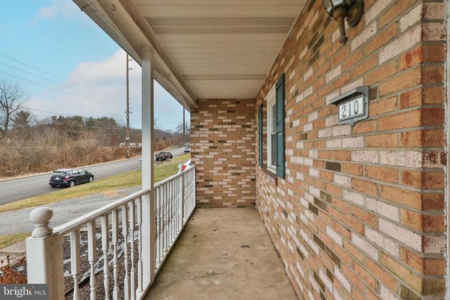 210 S 16TH ST, Emmaus, PA 18049