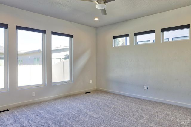 4148 E Copper Point, Meridian, ID 83642
