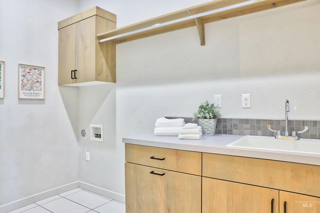 4148 E Copper Point, Meridian, ID 83642