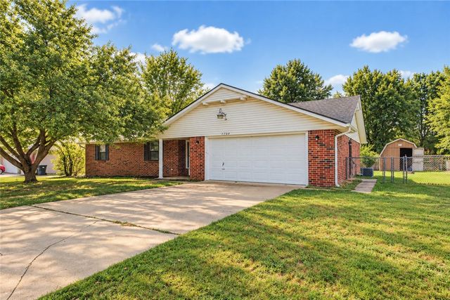 2709 Hyatt Avenue, Springdale, AR 72762