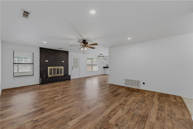 2709 Hyatt Avenue, Springdale, AR 72762
