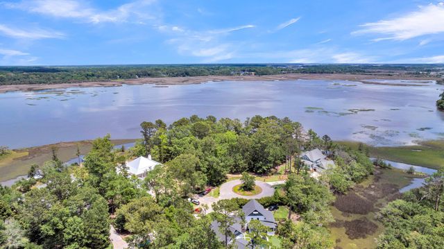 94 Lady Banks Lane, Hollywood, SC 29470
