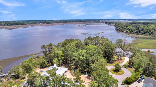 94 Lady Banks Lane, Hollywood, SC 29470