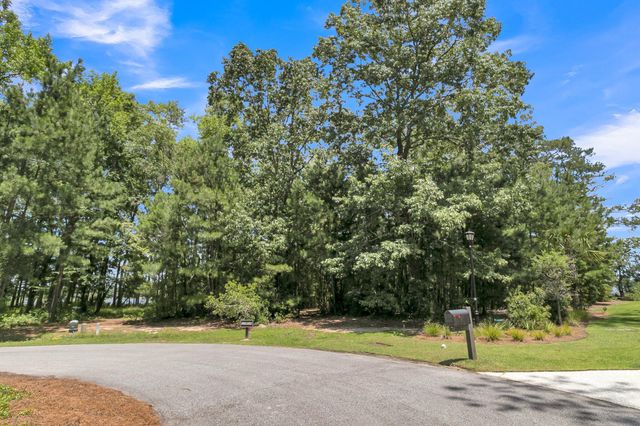 94 Lady Banks Lane, Hollywood, SC 29470