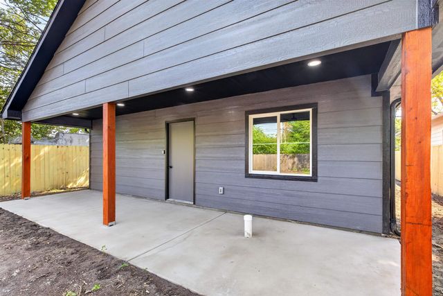 1639 S Lulu, Wichita, KS 67211