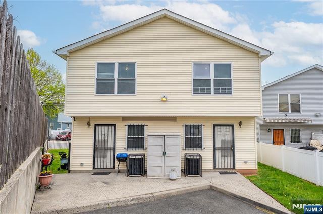 447-451 9th Street, Newark, NJ 07103