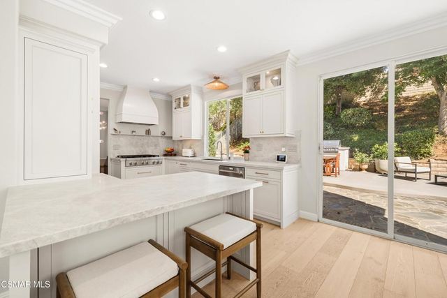 590 Camino Del Sol, Thousand Oaks, CA 91320