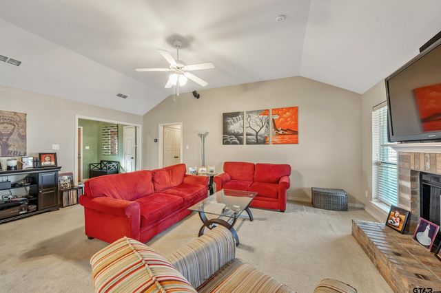 20081 Bluegrass Circle, Flint, TX 75762