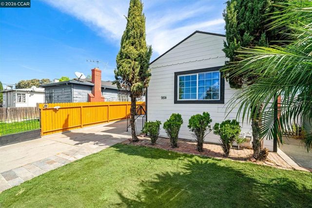 9814 Springfield St, Oakland, CA 94603