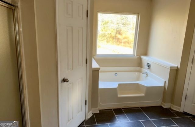 6523 Elberton Highway, Dewy Rose, GA 30634