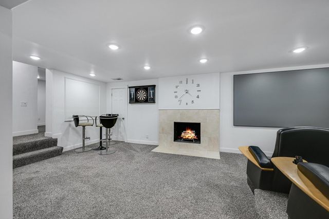 19860 Cottagewood Road, Deephaven, MN 55331