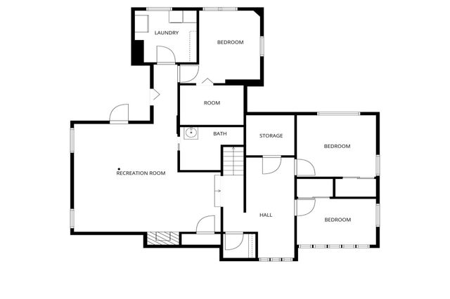 19860 Cottagewood Road, Deephaven, MN 55331